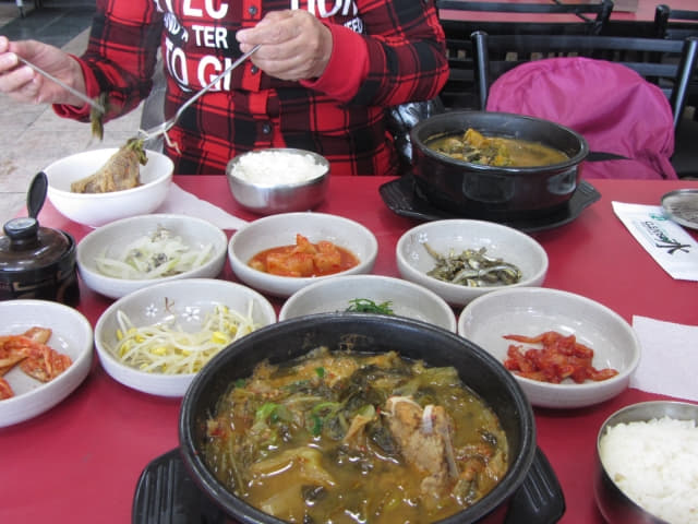 韓國木浦市．木浦火車站附近餐館 豬骨湯飯