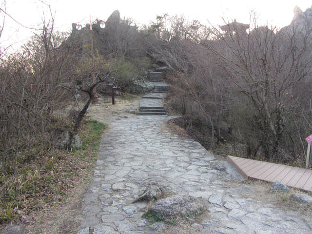 木浦市．儒達山 登山路