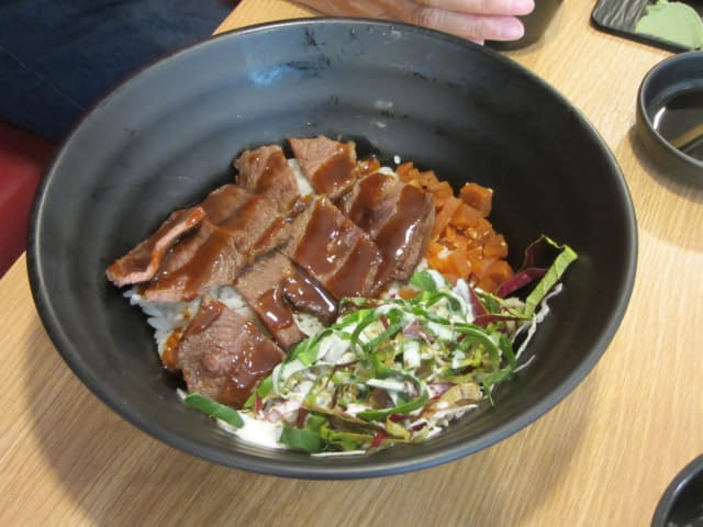 全羅南道．莞島  하랑은완도점 餐館 牛肉飯