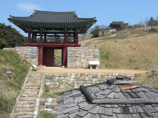 全羅南道．莞島 清海鎮遺址．外城門