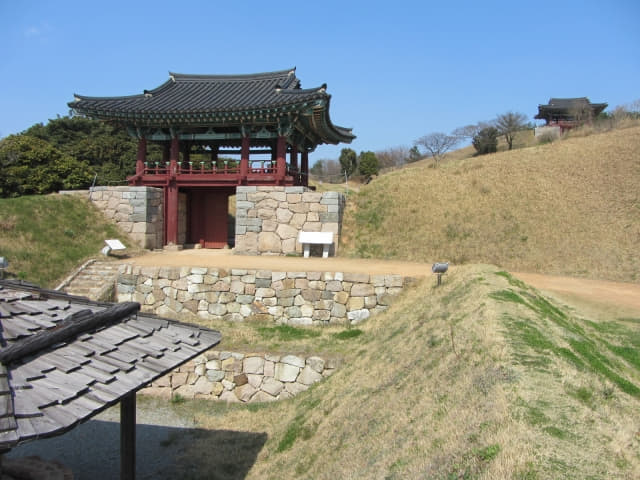 全羅南道．莞島 清海鎮遺址 外城門